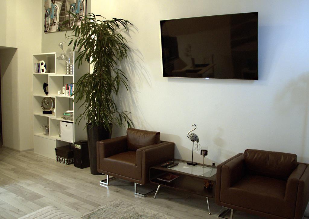 Apartment Centrum Number 8 Poprad Buitenkant foto